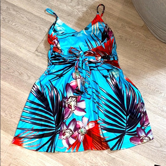 NWT Super Cute & Summery Dress - Picture 7 of 7